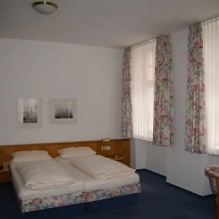 Am Rathaus Χαϊδελβέργη