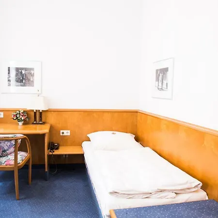 Am Rathaus Hotel 3*