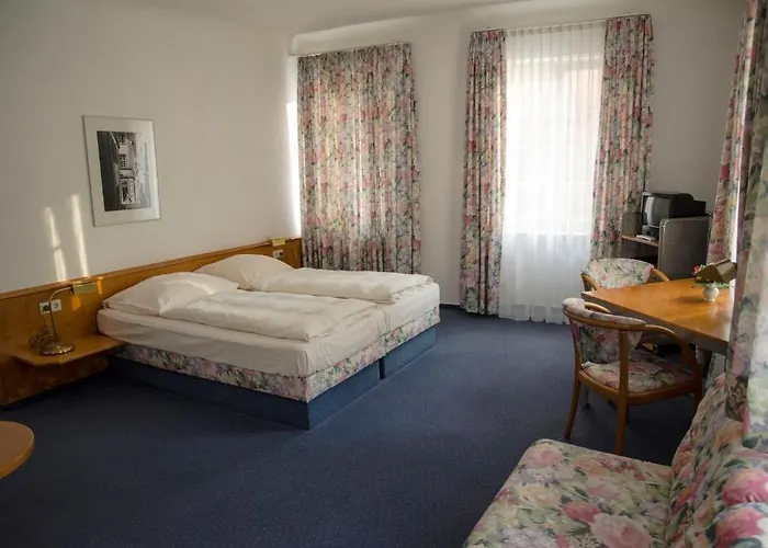 Am Rathaus Hotell 3*
